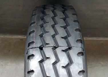 As estradas misturadas todos os pneus radiais de aço aumentaram a capacidade 7.00R16LT da limpeza de auto